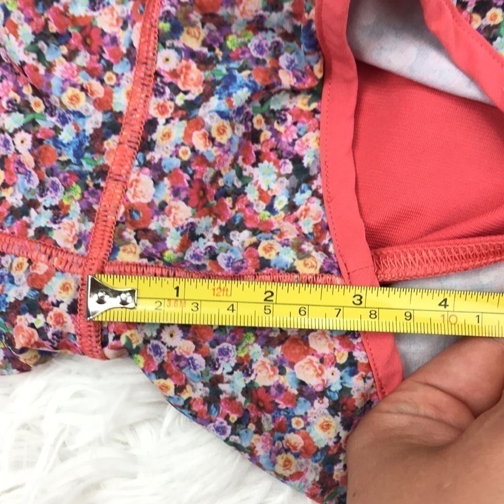 Lululemon Run: Speed Short Prism Petal Multi - Picture 5 of 9